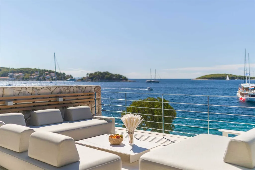 Beachfront Villa with Heated Pool in Hvar