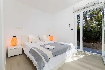 Beachfront Villa with Heated Pool in Hvar