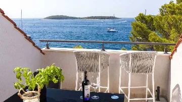 Beachfront Villa with Heated Pool in Hvar