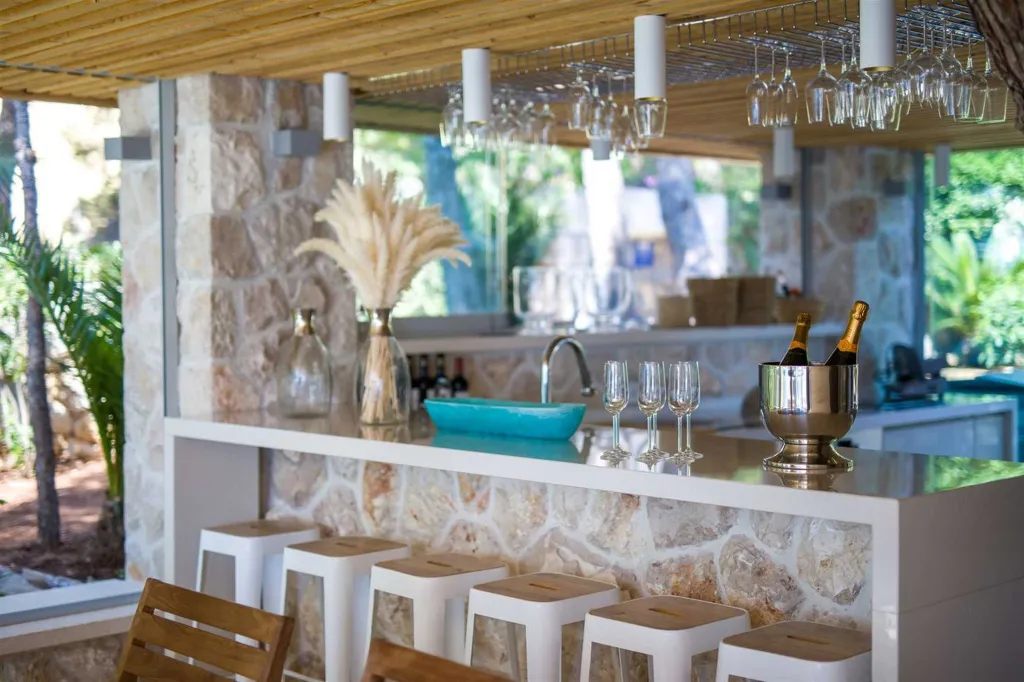 Beachfront Villa with Heated Pool in Hvar