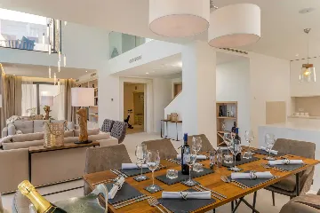 Waterfront Villa in Žrnovo for 8 Guests