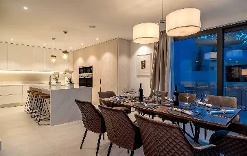 Waterfront Villa in Žrnovo for 8 Guests