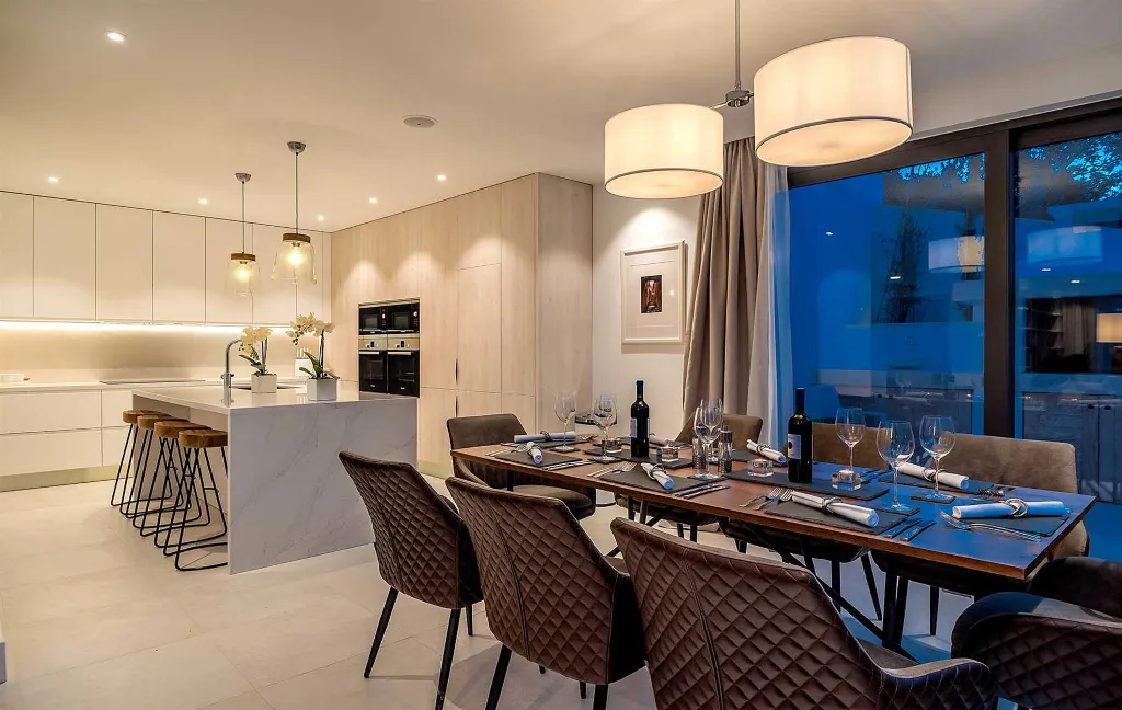 Waterfront Villa in Žrnovo for 8 Guests