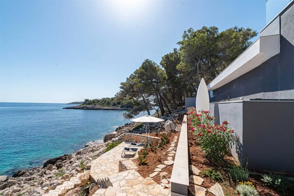 Beachfront Villa in Blato for 12 Guests