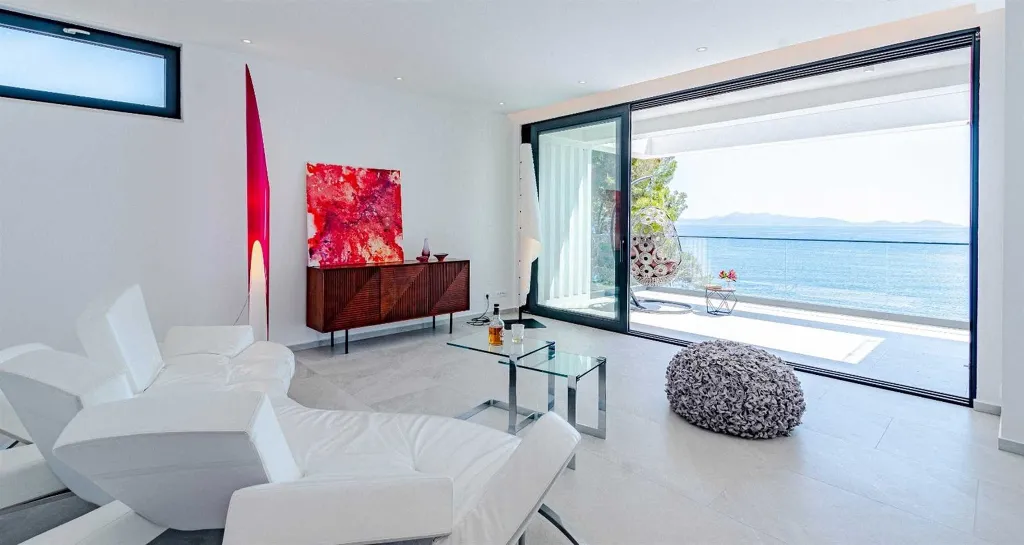 Beachfront Villa in Blato for 12 Guests