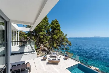 Beachfront Villa in Blato for 12 Guests