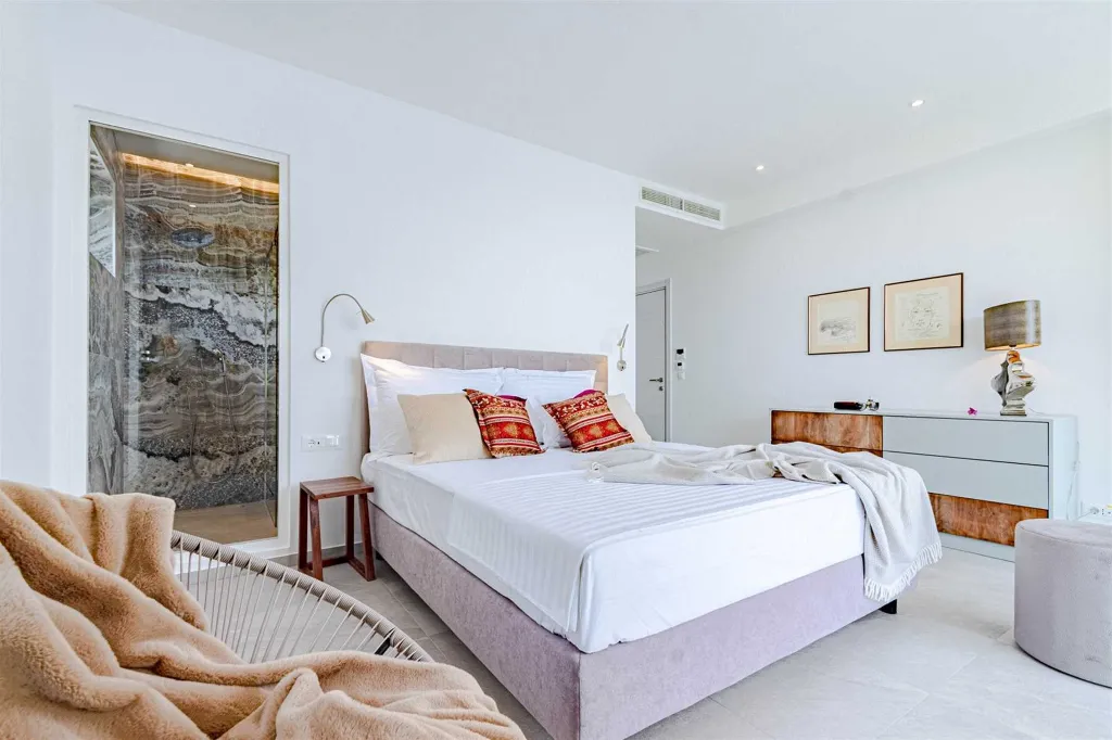 Beachfront Villa in Blato for 12 Guests