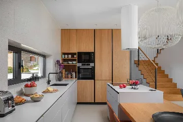 Sea View Villa in Jezera for 8 Guests