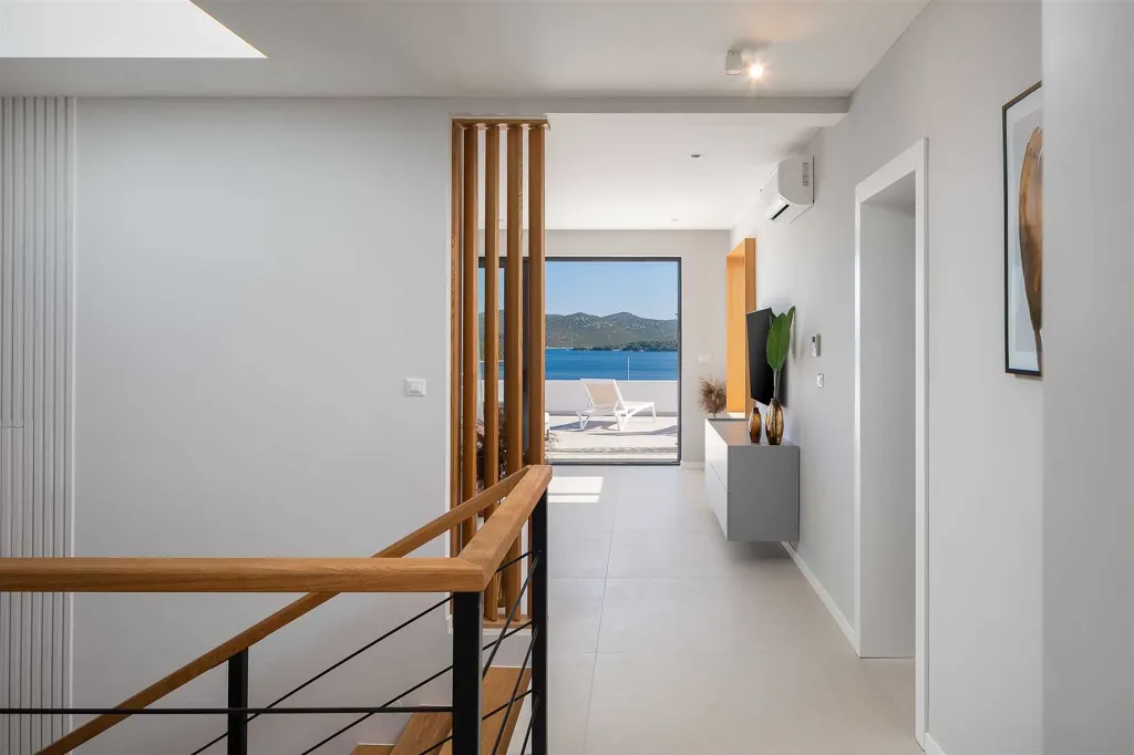 Sea View Villa in Jezera for 8 Guests