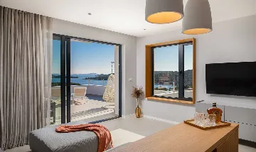 Sea View Villa in Jezera for 8 Guests