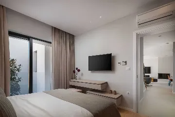 Sea View Villa in Jezera for 8 Guests