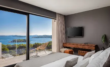 Sea View Villa in Jezera for 8 Guests