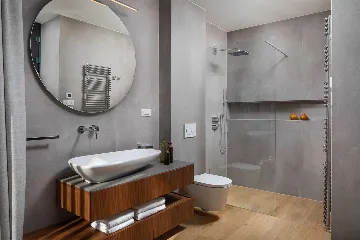 Sea View Villa in Jezera for 8 Guests