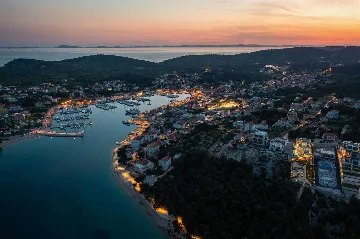 Sea View Villa in Jezera for 8 Guests