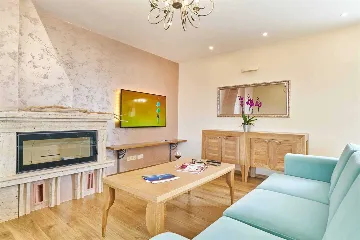 Sea View Villa in Jesenice for 12 Guests