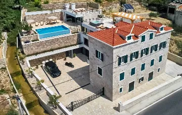 Sea View Villa in Jesenice for 12 Guests