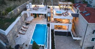 Sea View Villa in Jesenice for 12 Guests