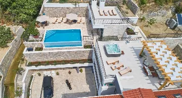 Sea View Villa in Jesenice for 12 Guests