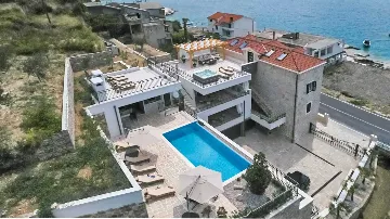 Sea View Villa in Jesenice for 12 Guests