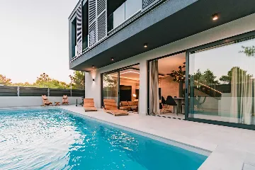 Srima Villa for 8 Guests with Pool and Sauna