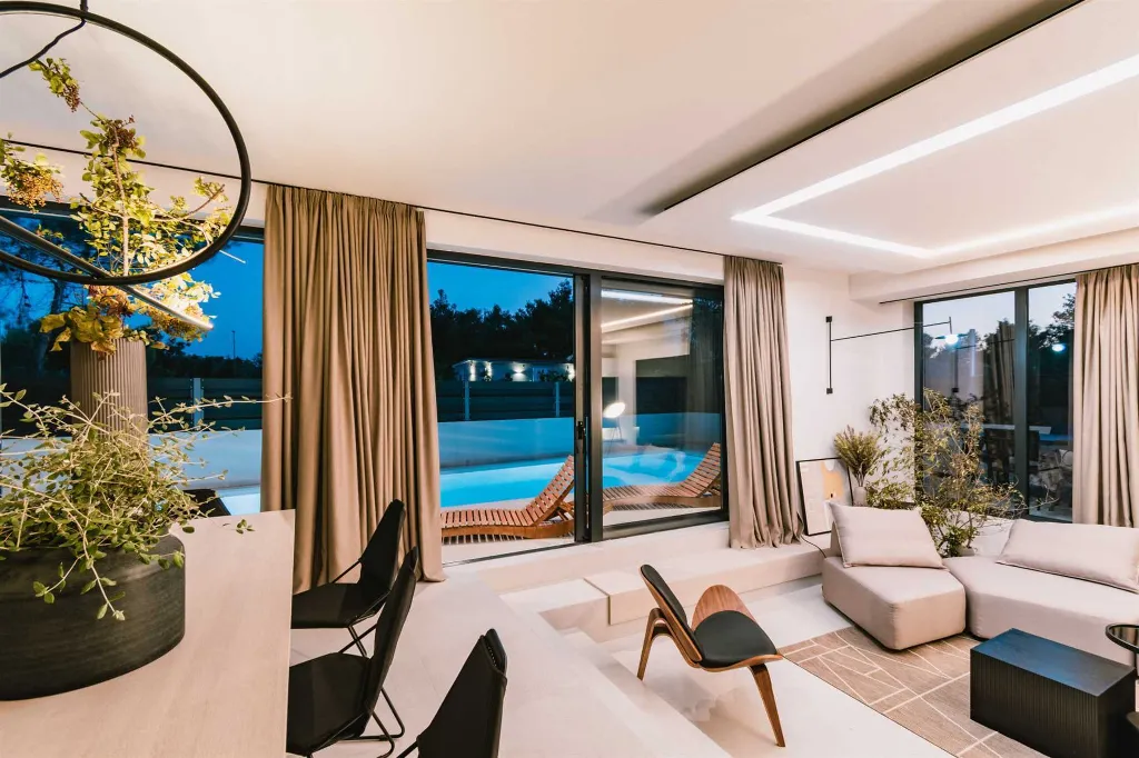Srima Villa for 8 Guests with Pool and Sauna