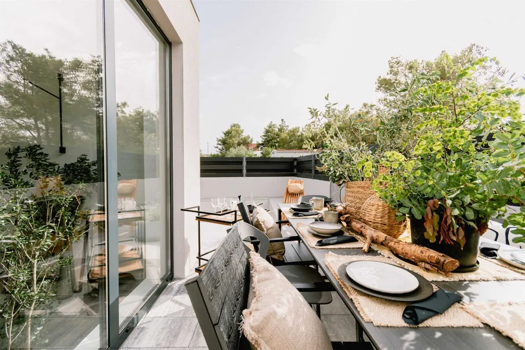 Srima Villa for 8 Guests with Pool and Sauna