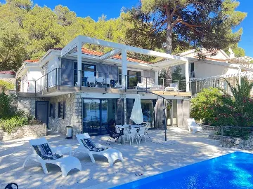 Seafront Villa with Boat Mooring in Mali Lošinj