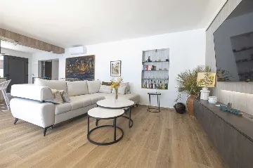 Seafront Villa with Boat Mooring in Mali Lošinj