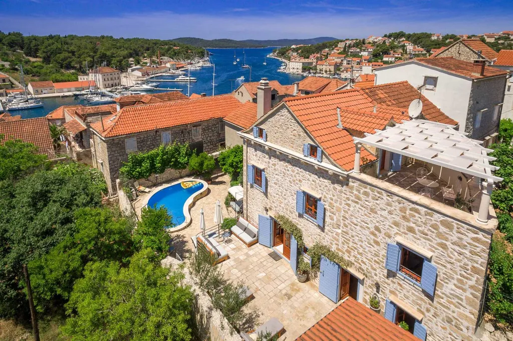 Stone Villa with Private Pool in Milna, Croatia