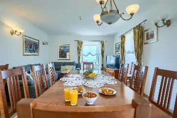 Sumartin Villa with Private Pool for Up to 10