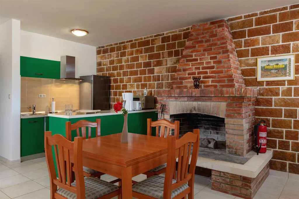 Private Heated Pool Villa in Pučišća for Up to 6