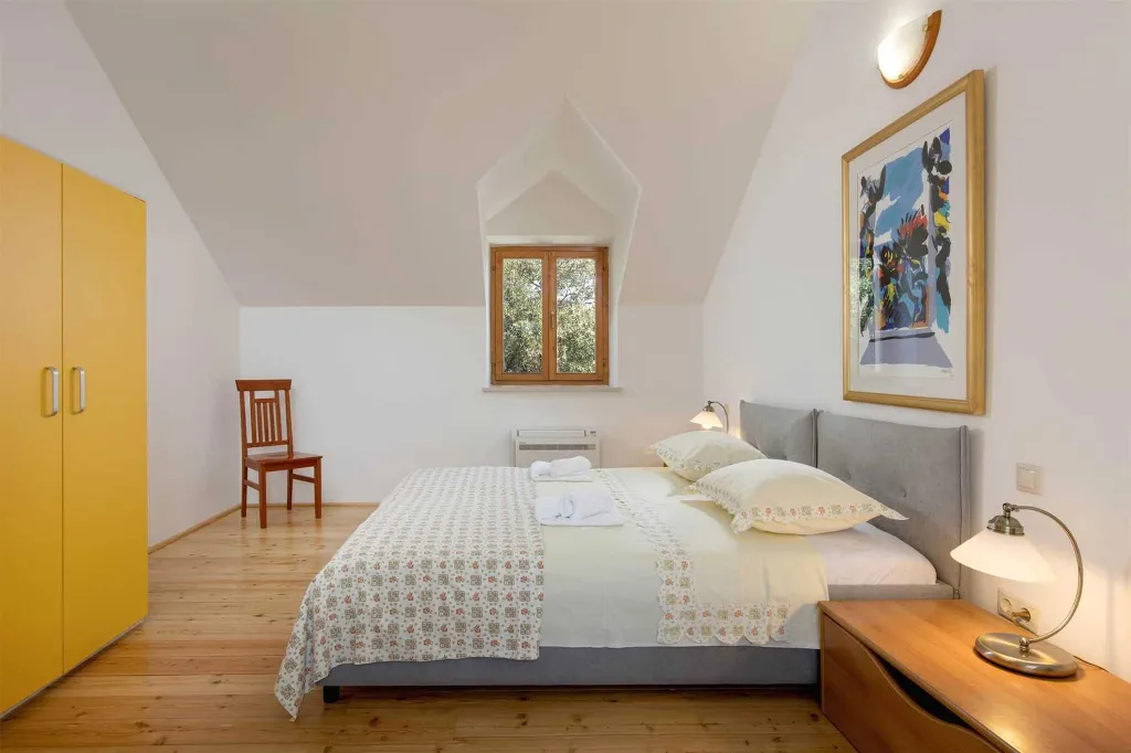 Private Heated Pool Villa in Pučišća for Up to 6