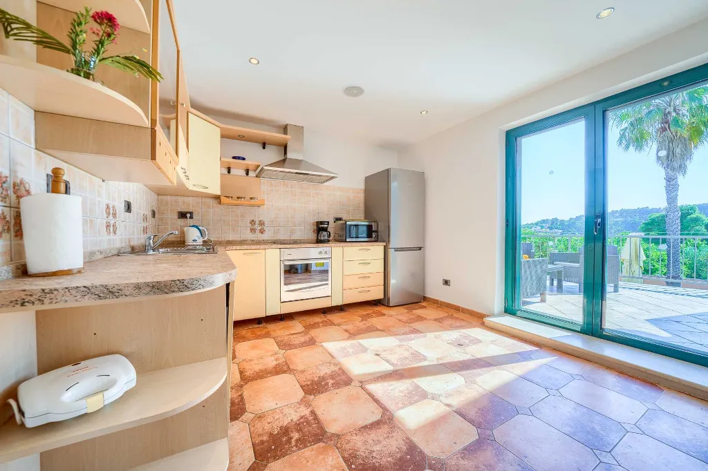 3-Bedroom Villa in Sumartin with Private Pool
