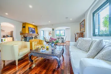 3-Bedroom Villa in Sumartin with Private Pool