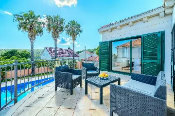 3-Bedroom Villa in Sumartin with Private Pool