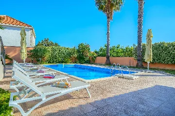 3-Bedroom Villa in Sumartin with Private Pool
