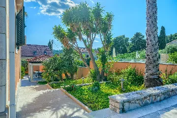 3-Bedroom Villa in Sumartin with Private Pool