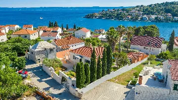 3-Bedroom Villa in Sumartin with Private Pool