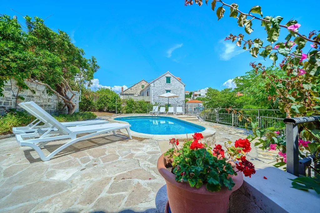 3-Bedroom Villa in Sumartin with Private Pool