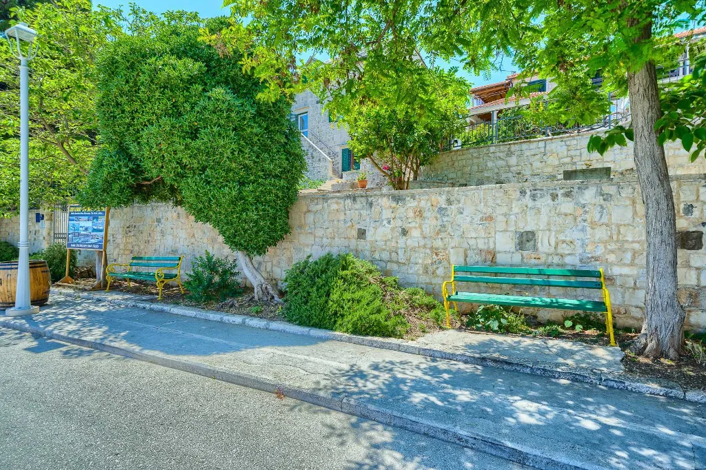 3-Bedroom Villa in Sumartin with Private Pool