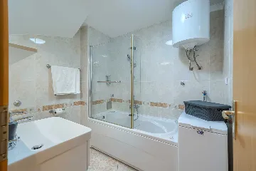 3-Bedroom Villa in Sumartin with Private Pool