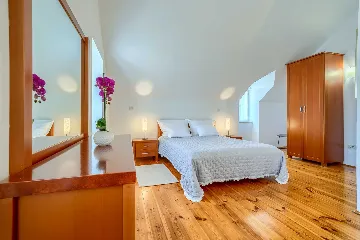 3-Bedroom Villa in Sumartin with Private Pool