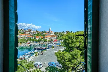 3-Bedroom Villa in Sumartin with Private Pool