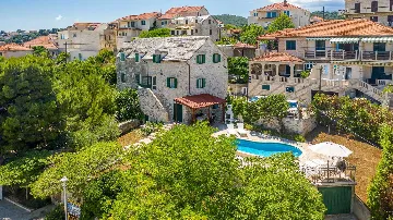 3-Bedroom Villa in Sumartin with Private Pool