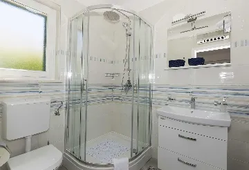 Family Villa with Private Pool in Milna