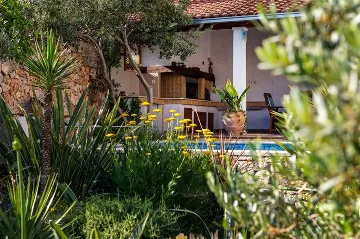 Supetar Villa with Private Pool and Garden (9)