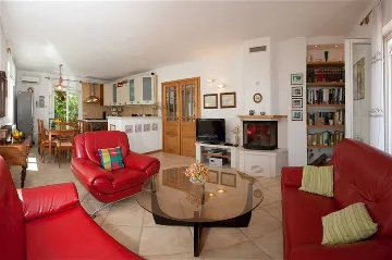 Supetar Villa with Private Pool and Garden (9)
