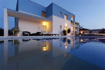 Villa with Heated Private Pool in Podstrana