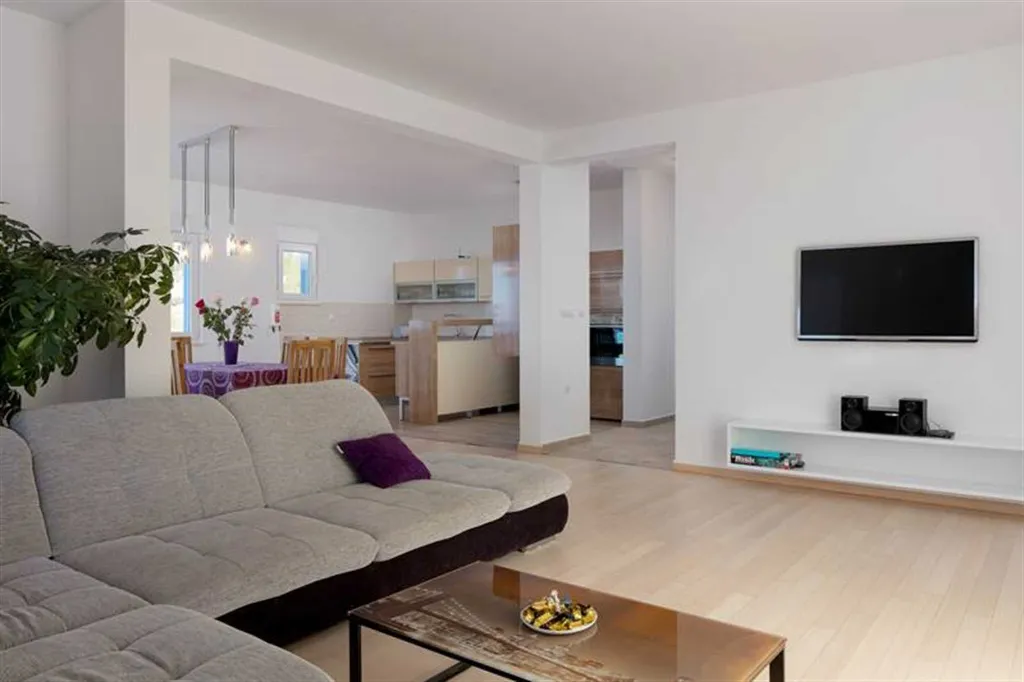 Villa with Heated Private Pool in Podstrana
