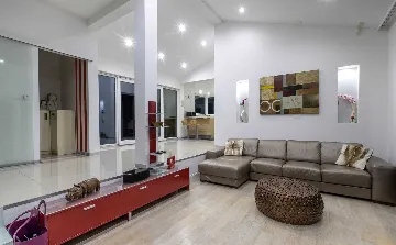 4-Bedroom Villa in Rogoznica for Up to 15 Guests